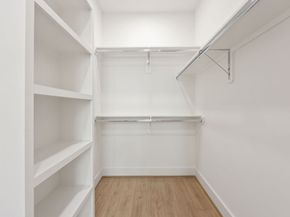 2125C Hoskins Drive, Houston TX 77080