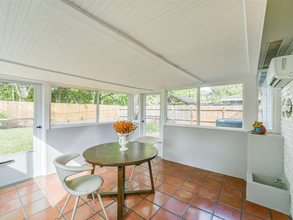 3319 Springrock Lane, Houston TX 77080