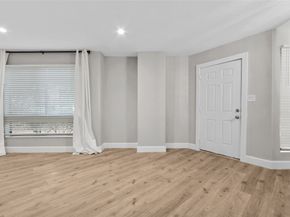 17202 Imperial Valley Drive 28, Houston TX 77060