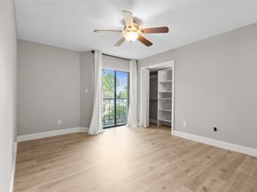 17202 Imperial Valley Drive 28, Houston TX 77060