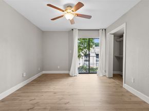 17202 Imperial Valley Drive 28, Houston TX 77060