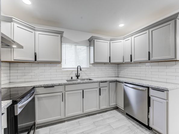 8225 Carolwood Drive, Houston TX 77028