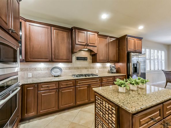 25295 Bull Ridge Drive, Porter TX 77365