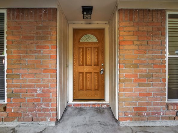 2158 Little Cedar Drive, Houston TX 77339