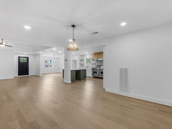 10514 Emnora Lane, Houston TX 77043