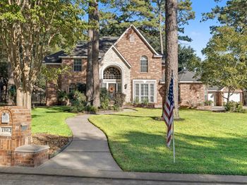 15912 Rosethorn Court