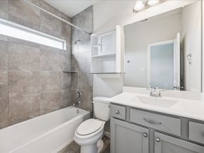 10822 Kyler Oaks Place Place, Houston TX 77043