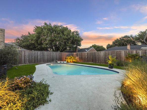 2227 Holly Knoll Street, Houston TX 77077