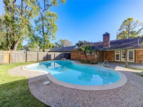 8826 Rowan Lane, Houston TX 77036