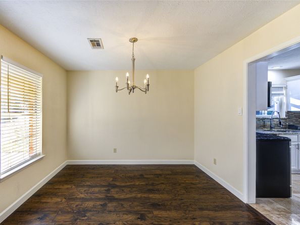 8826 Rowan Lane, Houston TX 77036