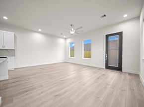 4527 Davenport Street, Houston TX 77051