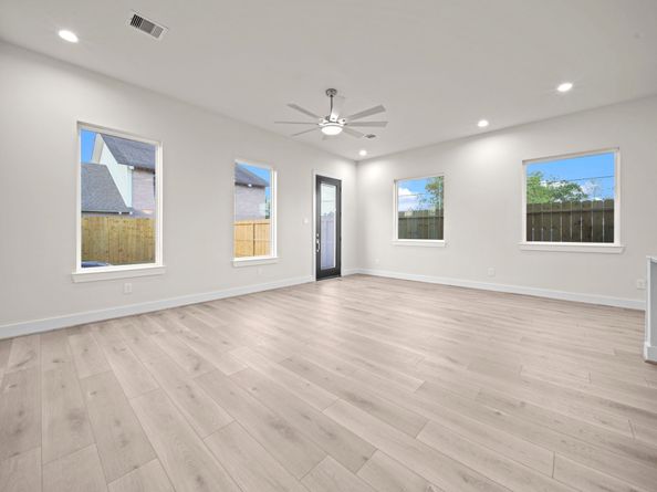 4527 Davenport Street, Houston TX 77051