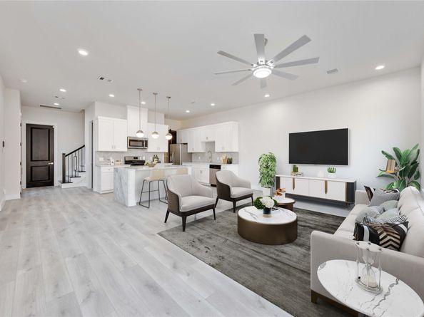 4527 Davenport Street, Houston TX 77051