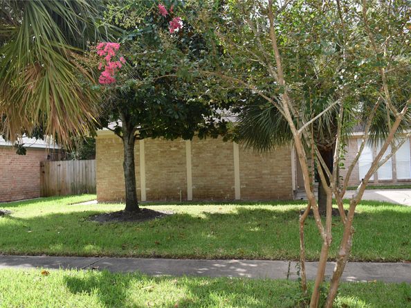 16627 Gaeldom Lane, Houston TX 77084