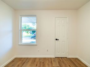 10907 Sharpview Drive, Houston TX 77072