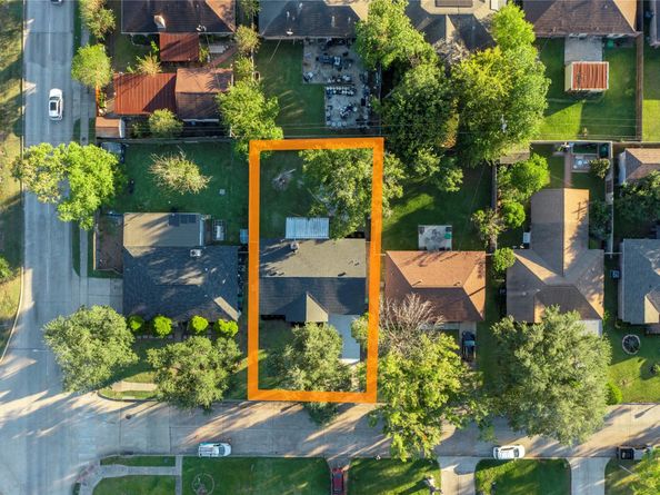 10907 Sharpview Drive, Houston TX 77072