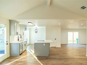 10907 Sharpview Drive, Houston TX 77072