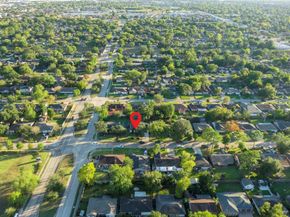 10907 Sharpview Drive, Houston TX 77072