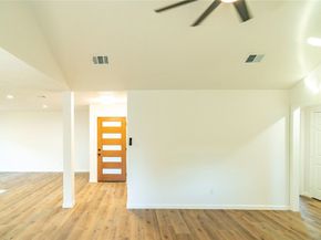 10907 Sharpview Drive, Houston TX 77072