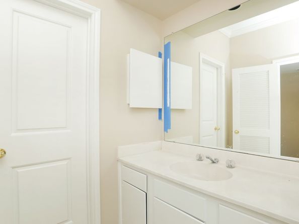 6000 Sugar Hill Drive 9, Houston TX 77057