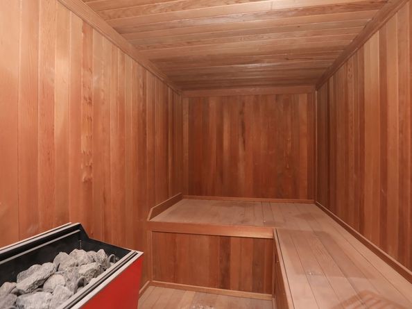 6000 Sugar Hill Drive 9, Houston TX 77057