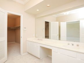 6000 Sugar Hill Drive 9, Houston TX 77057