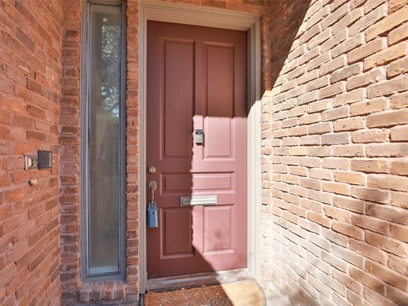 6000 Sugar Hill Drive 9, Houston TX 77057