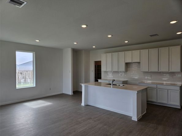 16088 Tallis Drive, Conroe TX 77303