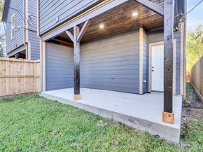 235 Hahlo Street, Houston TX 77020