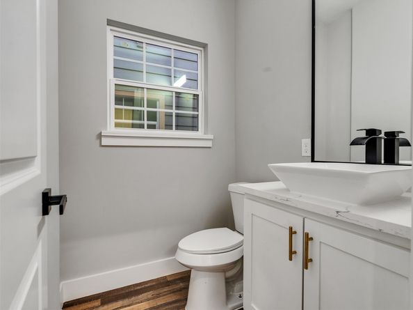 235 Hahlo Street, Houston TX 77020