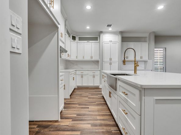 235 Hahlo Street, Houston TX 77020