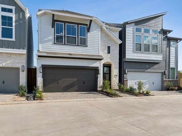 16047 Hayes Park Drive, Houston TX 77079