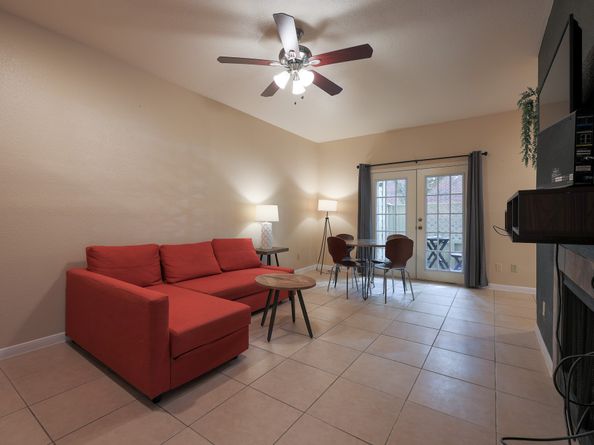 8055 Cambridge Street 15, Houston TX 77054