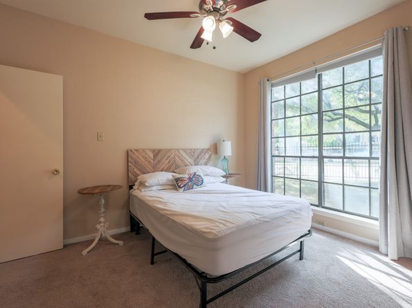 8055 Cambridge Street 15, Houston TX 77054