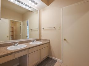 8055 Cambridge Street 15, Houston TX 77054