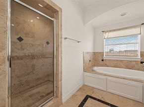 1002 W 22nd Street, Houston TX 77008