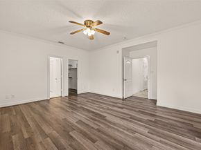 1002 W 22nd Street, Houston TX 77008