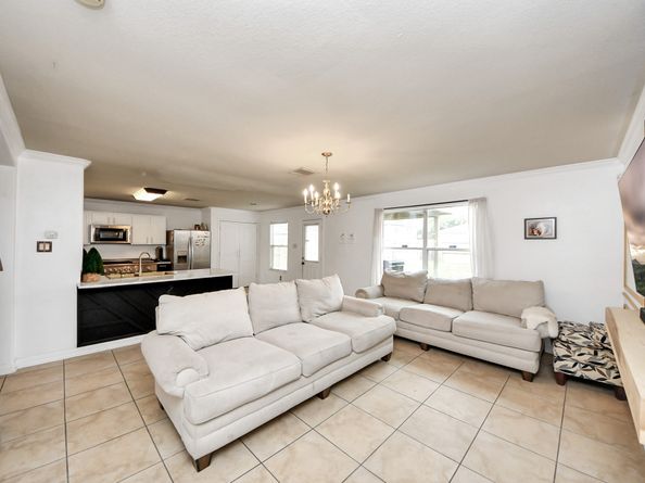 611 Remwick Drive, Houston TX 77073