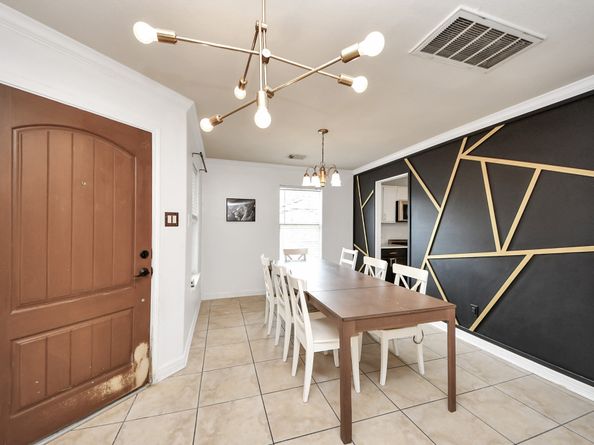 611 Remwick Drive, Houston TX 77073