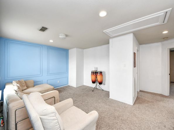 611 Remwick Drive, Houston TX 77073