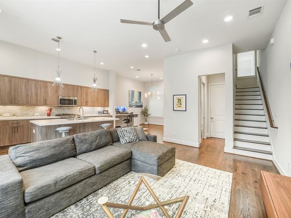 1004 California Street 203, Houston TX 77006