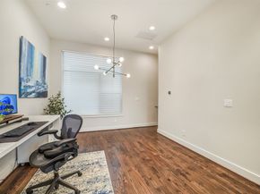 1004 California Street 203, Houston TX 77006