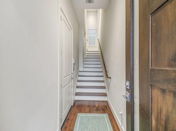 1004 California Street 203, Houston TX 77006