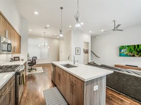 1004 California Street 203, Houston TX 77006