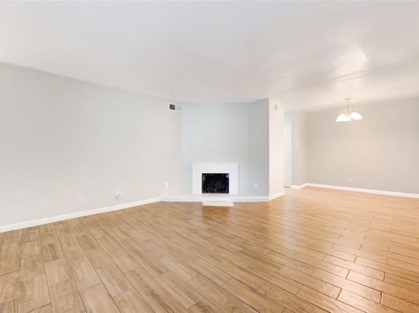 6200 W Tidwell Road 2608, Houston TX 77092