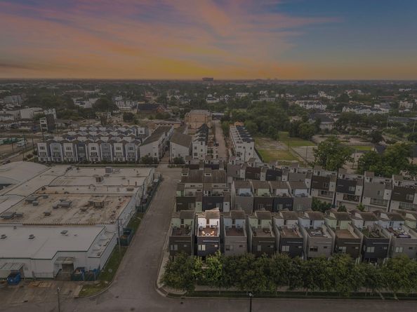 2705 St Emanuel Street, Houston TX 77004