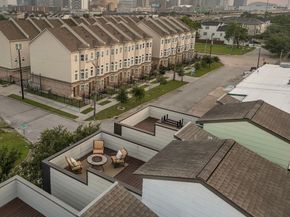 2705 St Emanuel Street, Houston TX 77004