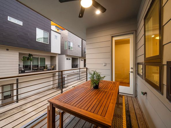 2705 St Emanuel Street, Houston TX 77004