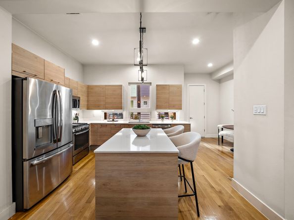 2705 St Emanuel Street, Houston TX 77004