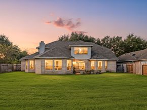 14910 Lake Woodbridge Court, Sugar Land TX 77498